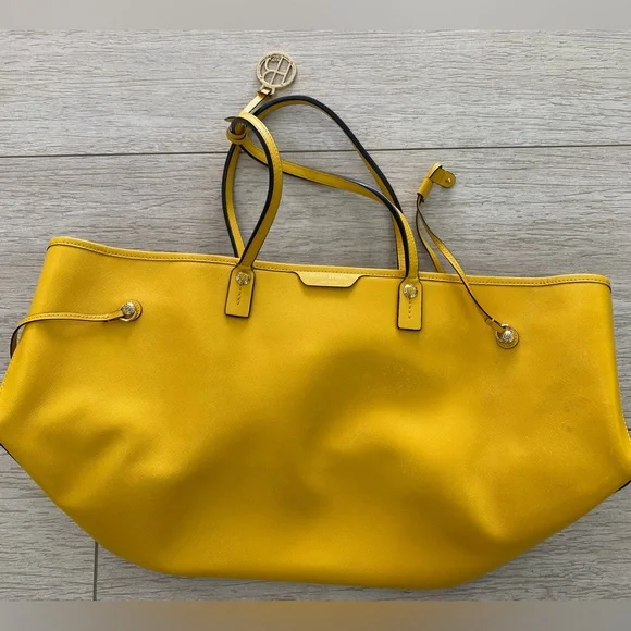 Henri Bendel large leather tote Bags